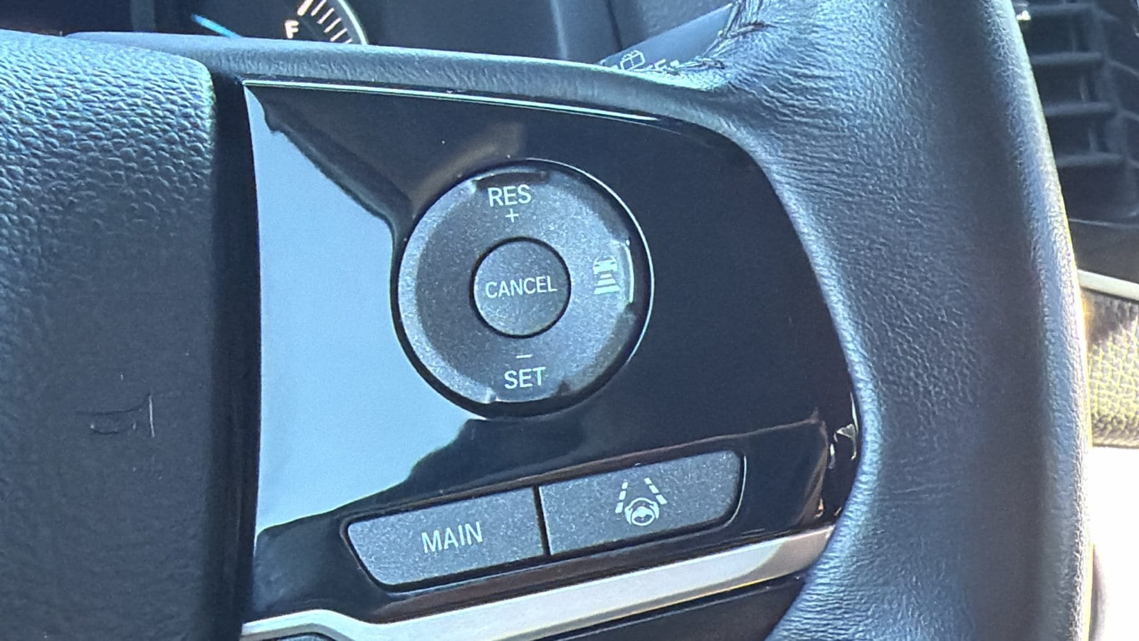 2022 Honda Pilot SE - Photo 25