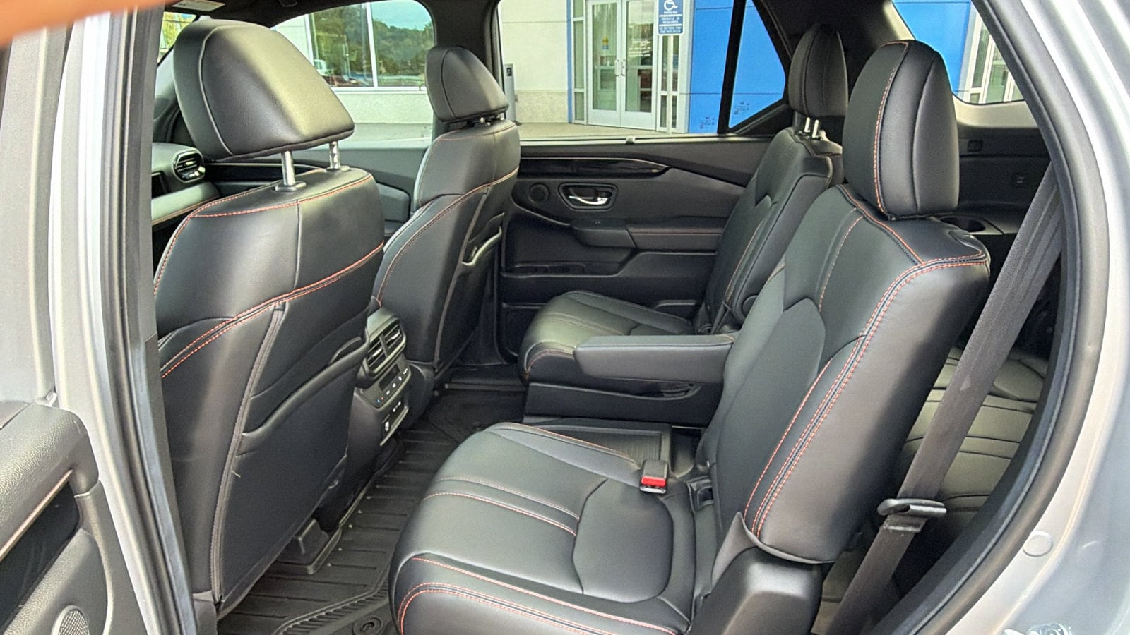 2025 Honda Pilot TrailSport - Photo 15