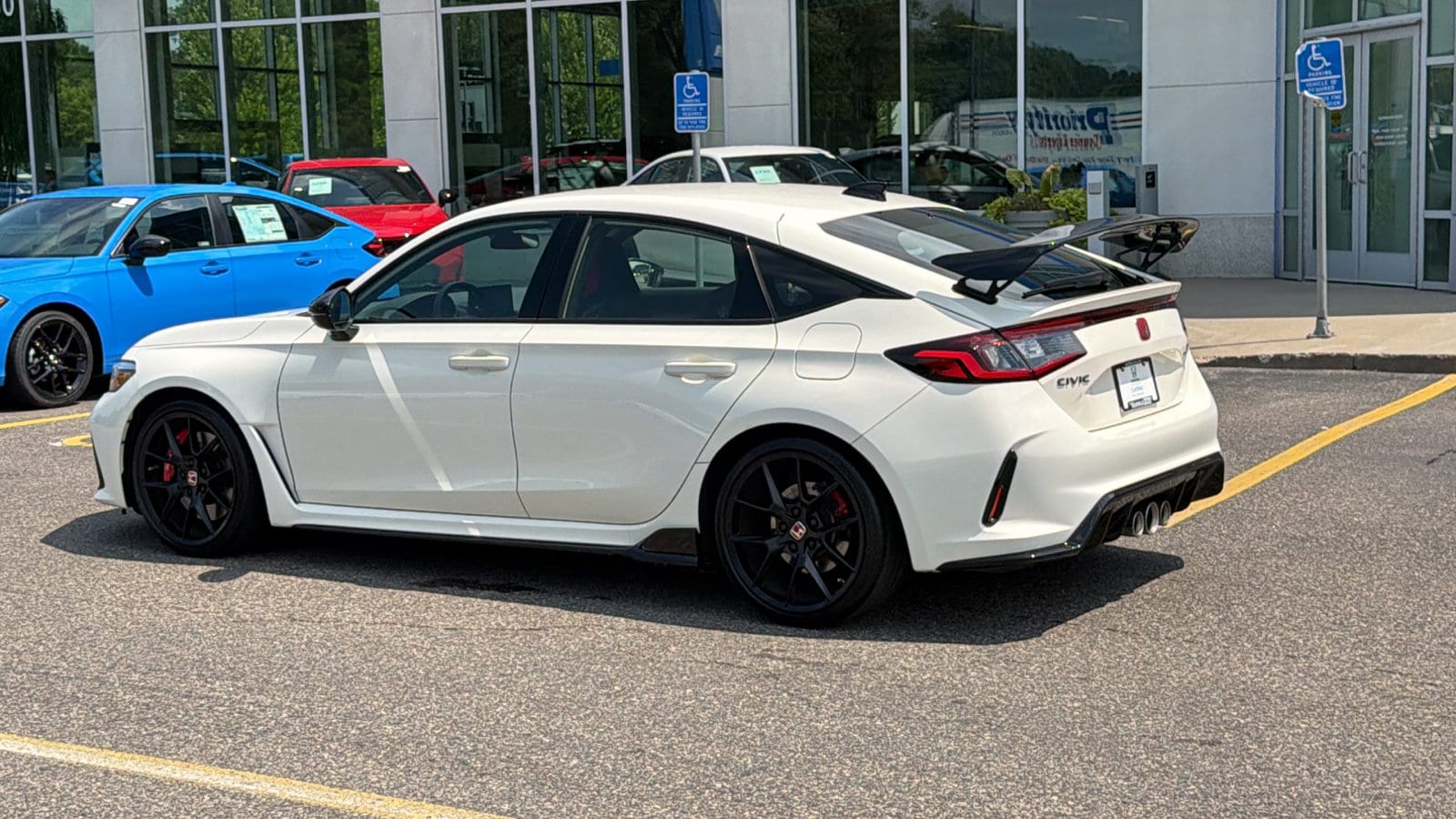2023 Honda Civic Hatchback Type-R - Photo 8