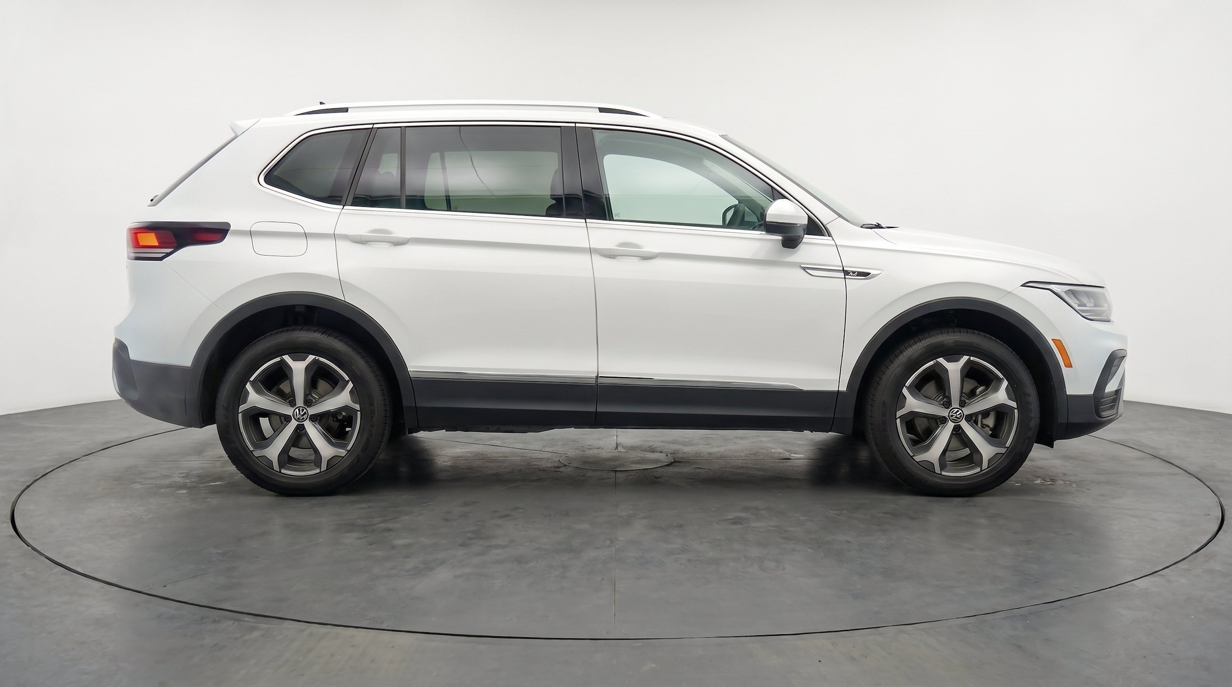Thumbnail: 2026 Volkswagen Tiguan - 10