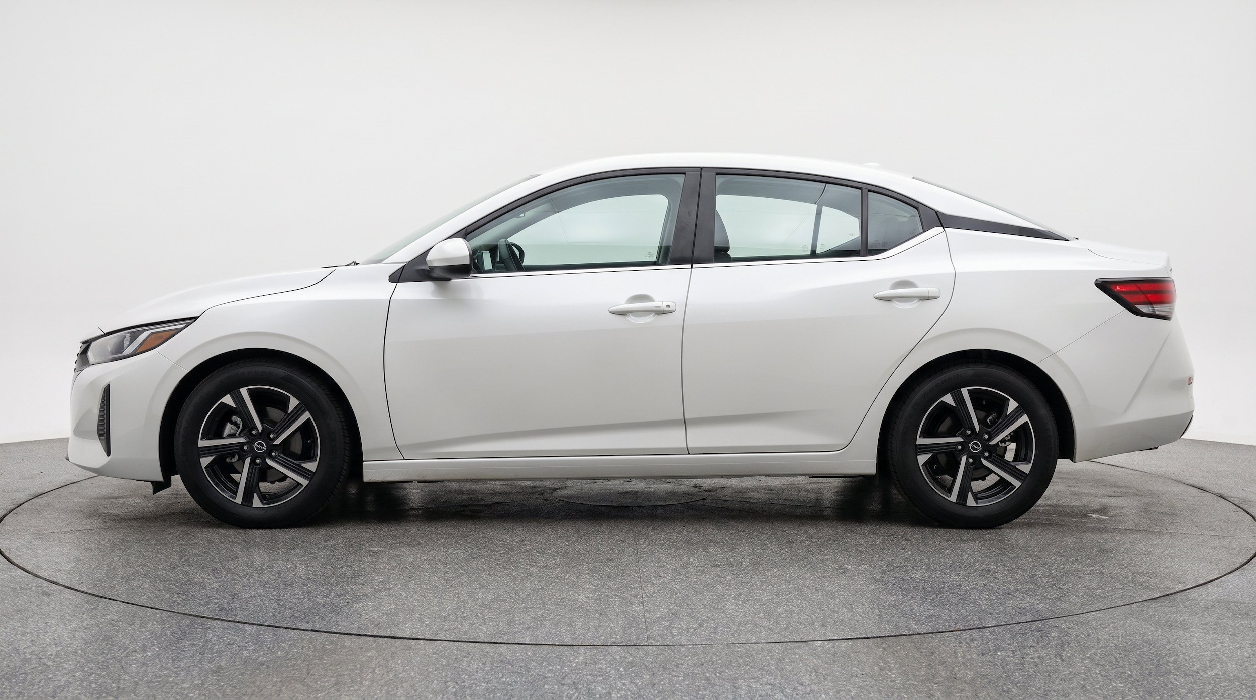 Thumbnail: 2025 Nissan Sentra - 5