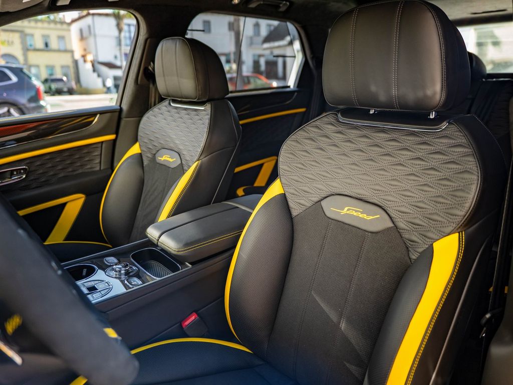 2026 Bentley Bentayga Speed - Photo 16
