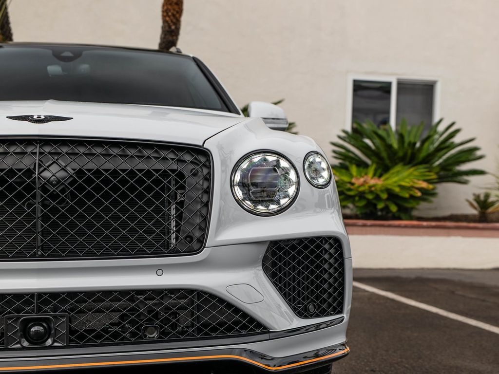 2026 Bentley Bentayga Speed - Photo 10