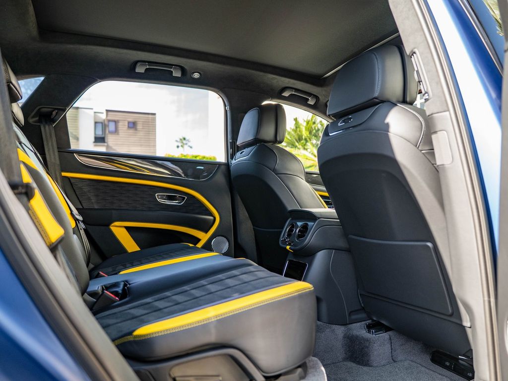 2026 Bentley Bentayga Speed - Photo 21