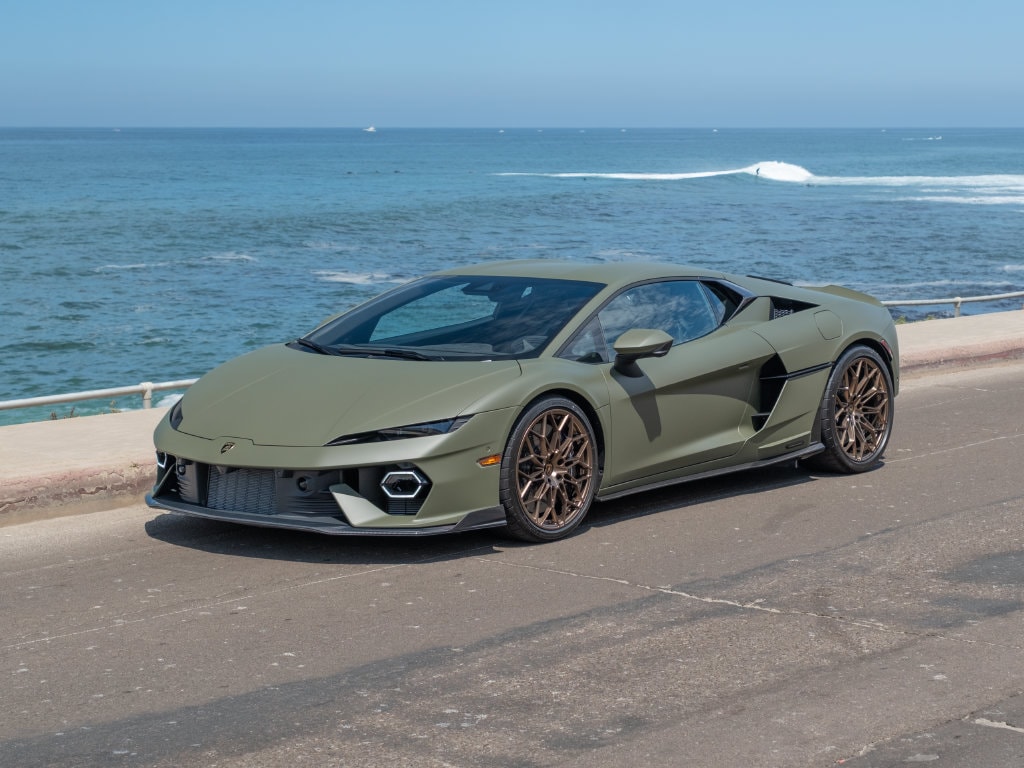 2026 Lamborghini Temerario Base