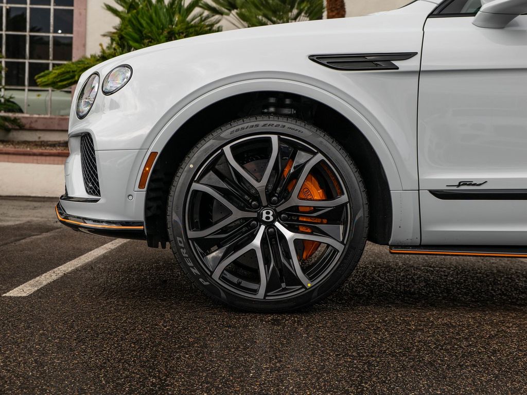 2026 Bentley Bentayga Speed - Photo 6