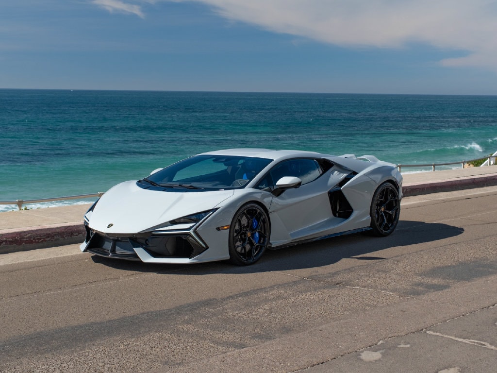 2026 Lamborghini Revuelto Base