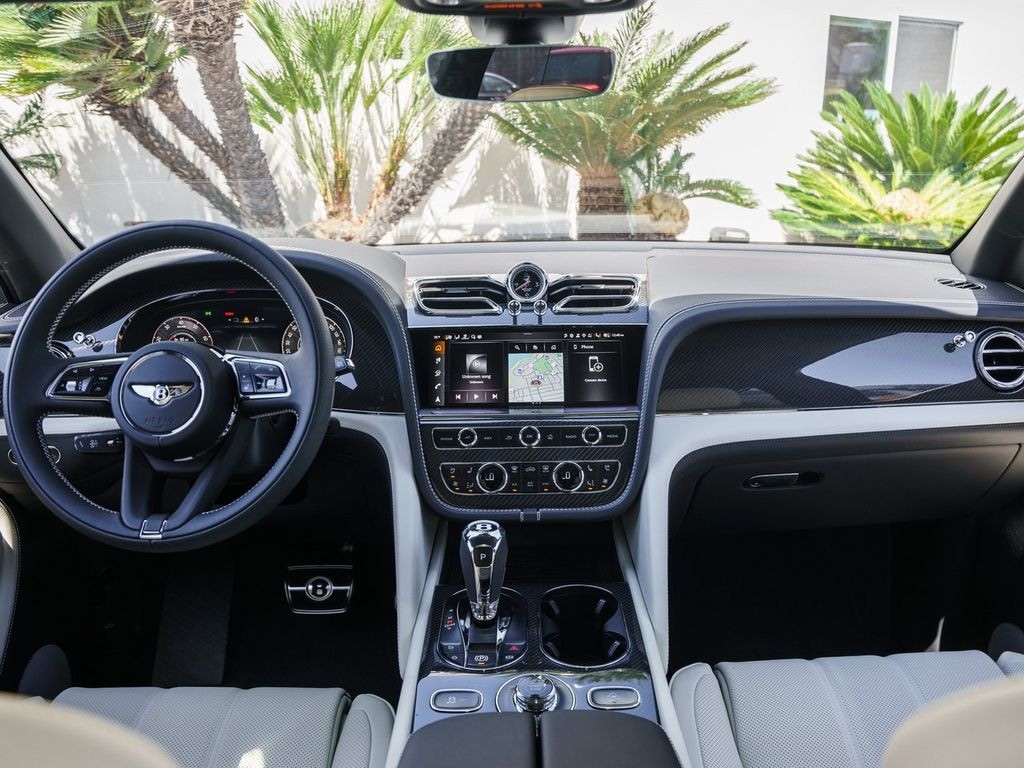 Used 2025 Bentley Bentayga EWB SUV