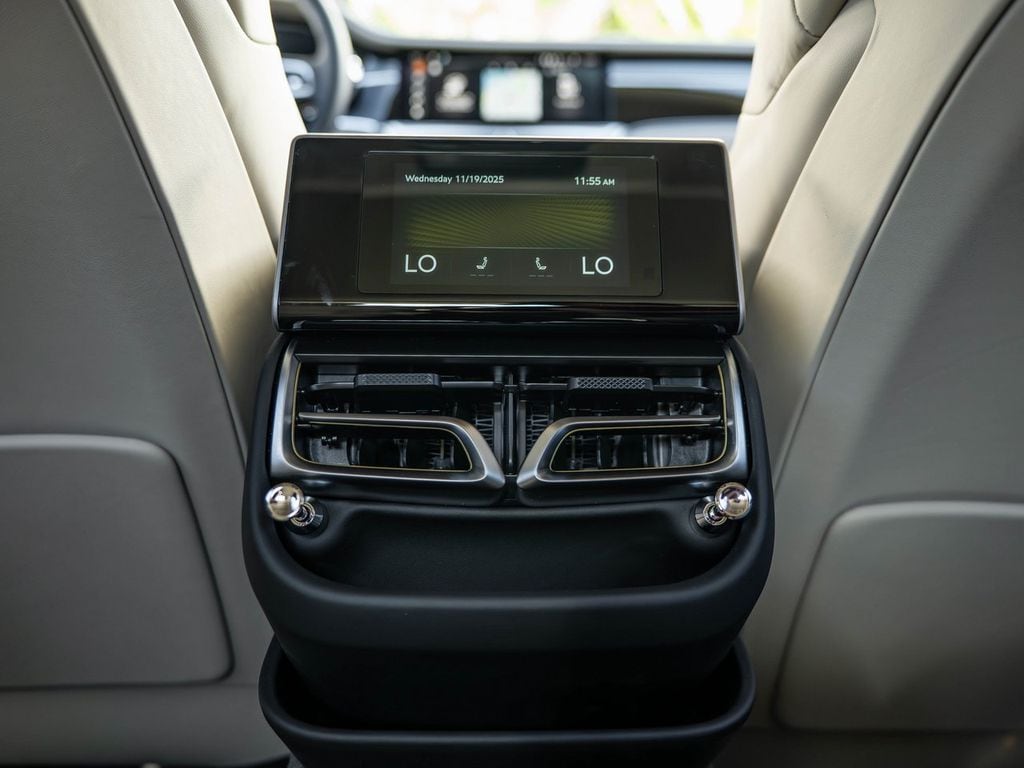 2026 Bentley Flying Spur - Photo 37