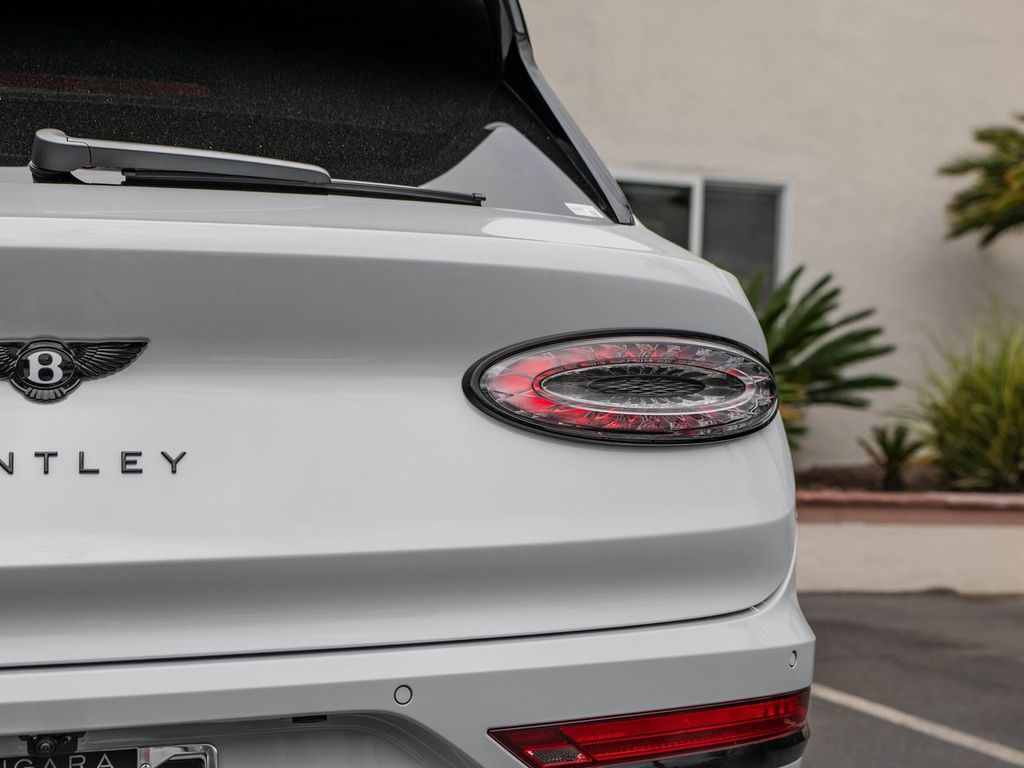 2026 Bentley Bentayga Speed - Photo 15