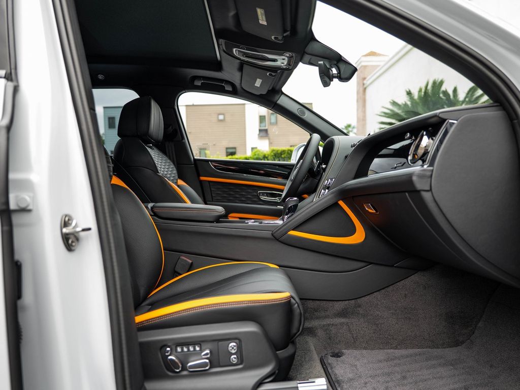 2026 Bentley Bentayga Speed - Photo 36