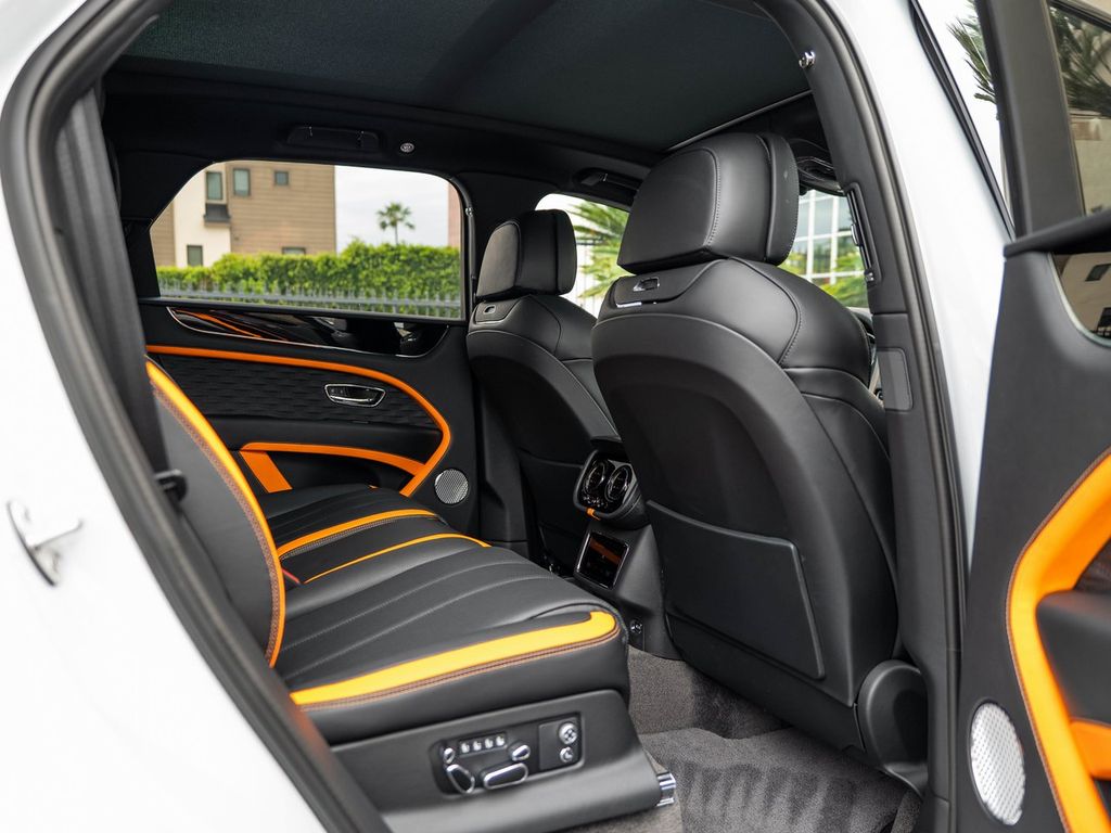 2026 Bentley Bentayga Speed - Photo 32