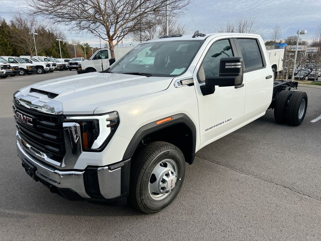 2026 GMC Sierra 3500 Chassis Cab