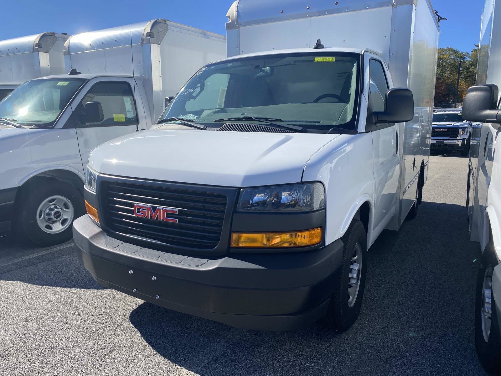2023 GMC Savana Cutaway Work Van