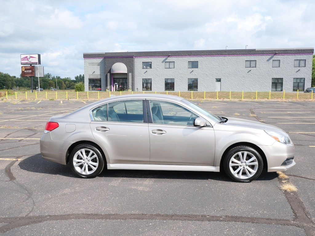 Used 2014 Subaru Legacy 2.5i Premium (CVT) Sedan