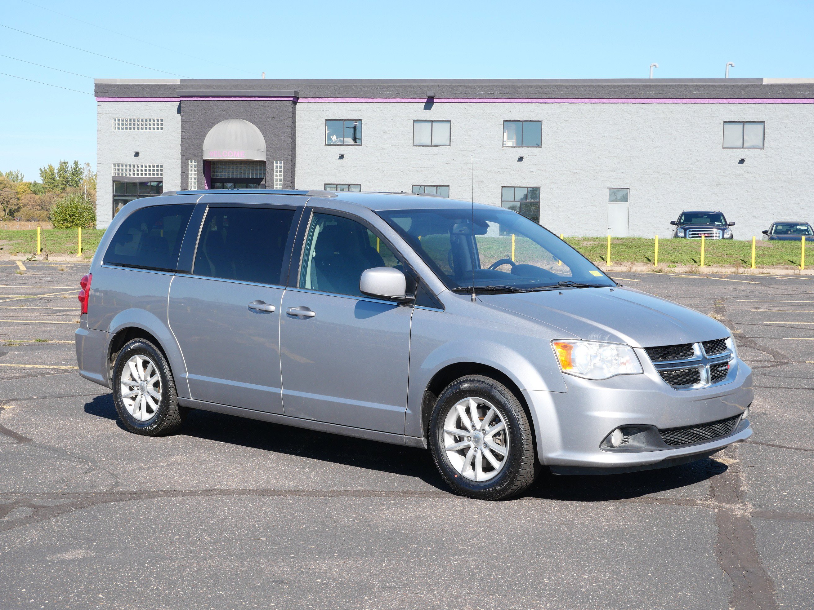 Used 2020 Dodge Grand Caravan SXT Van Passenger Van
