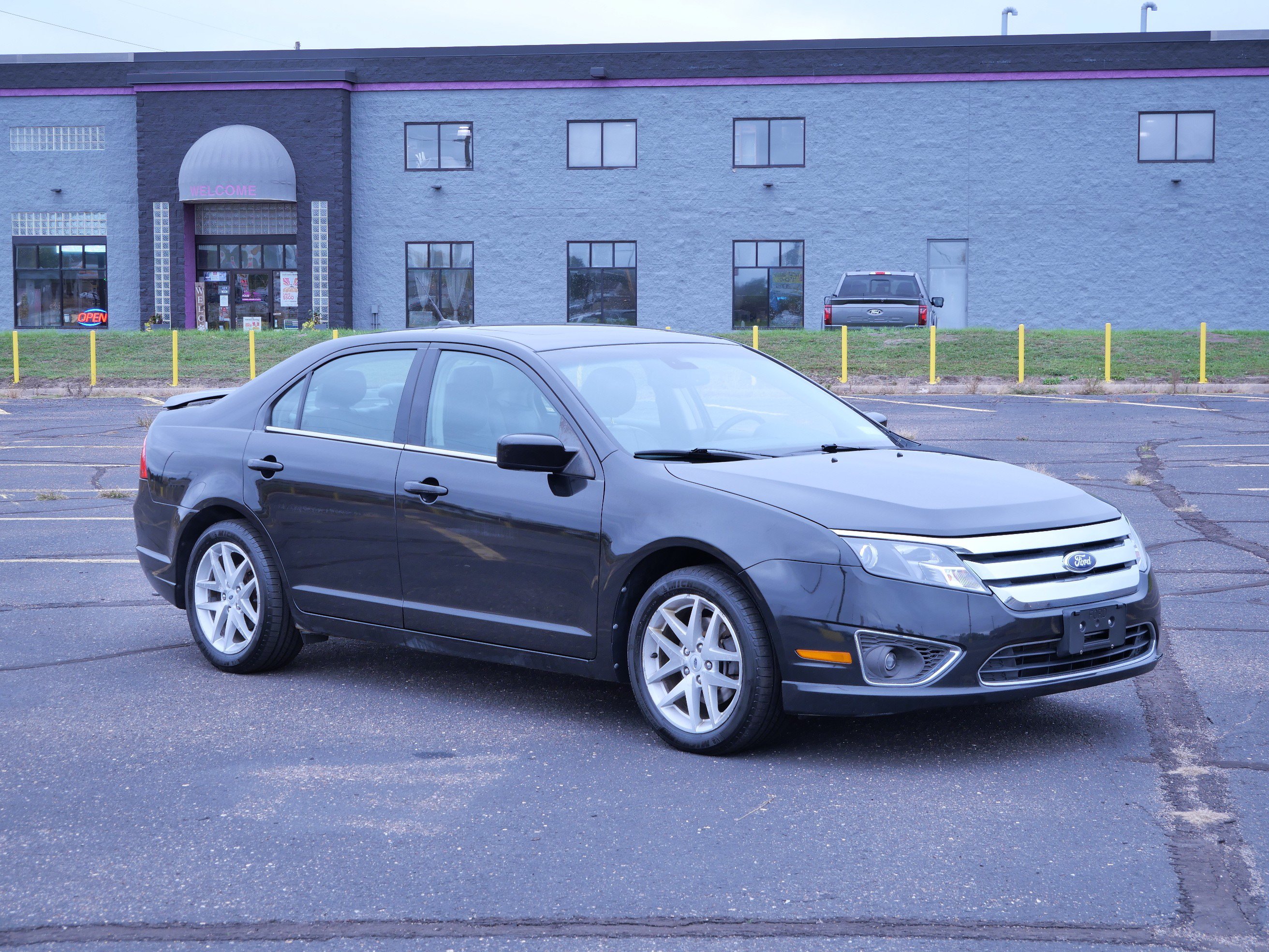 Used 2012 Ford Fusion SEL Sedan