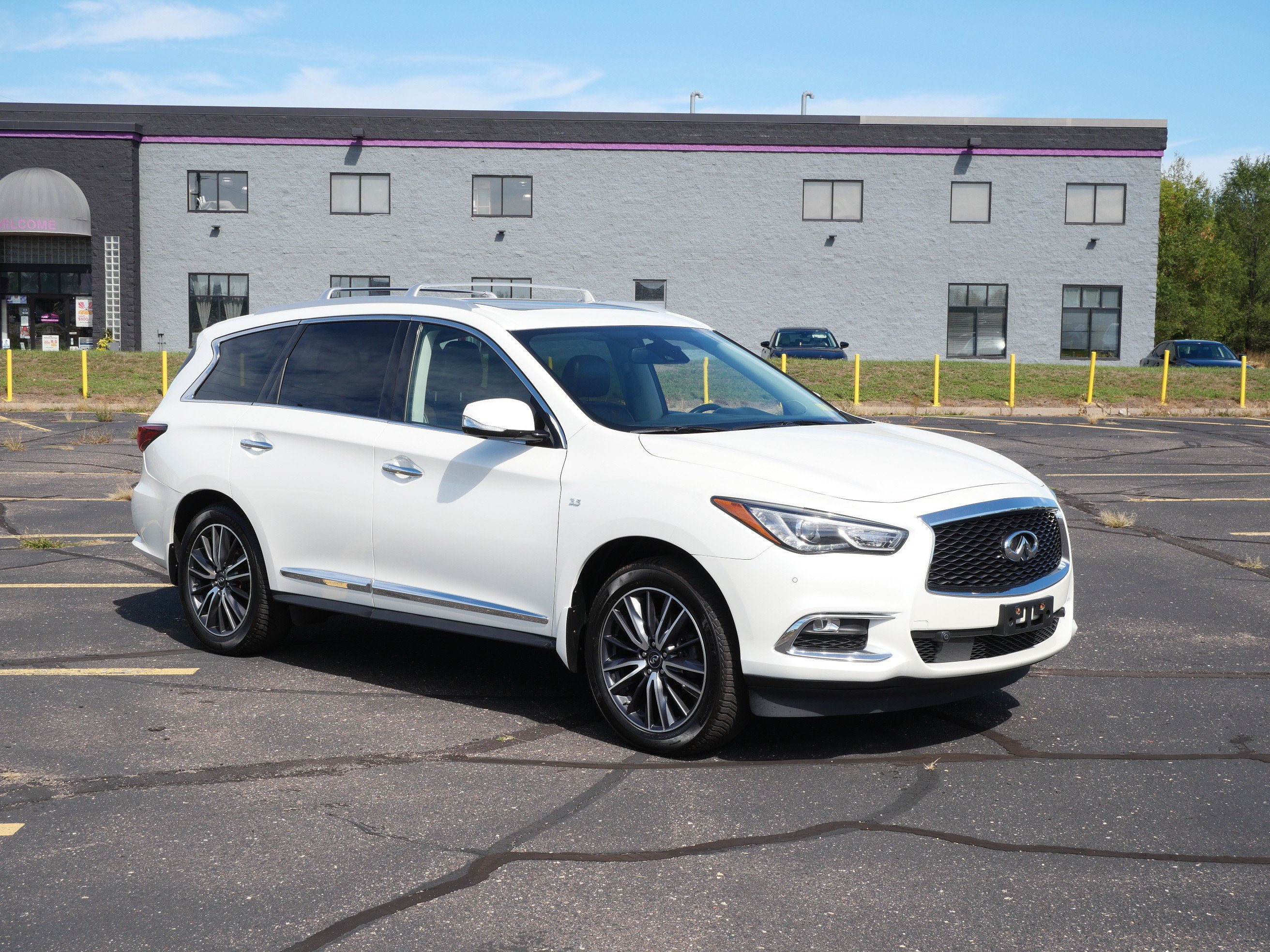 Used 2018 INFINITI QX60 SUV