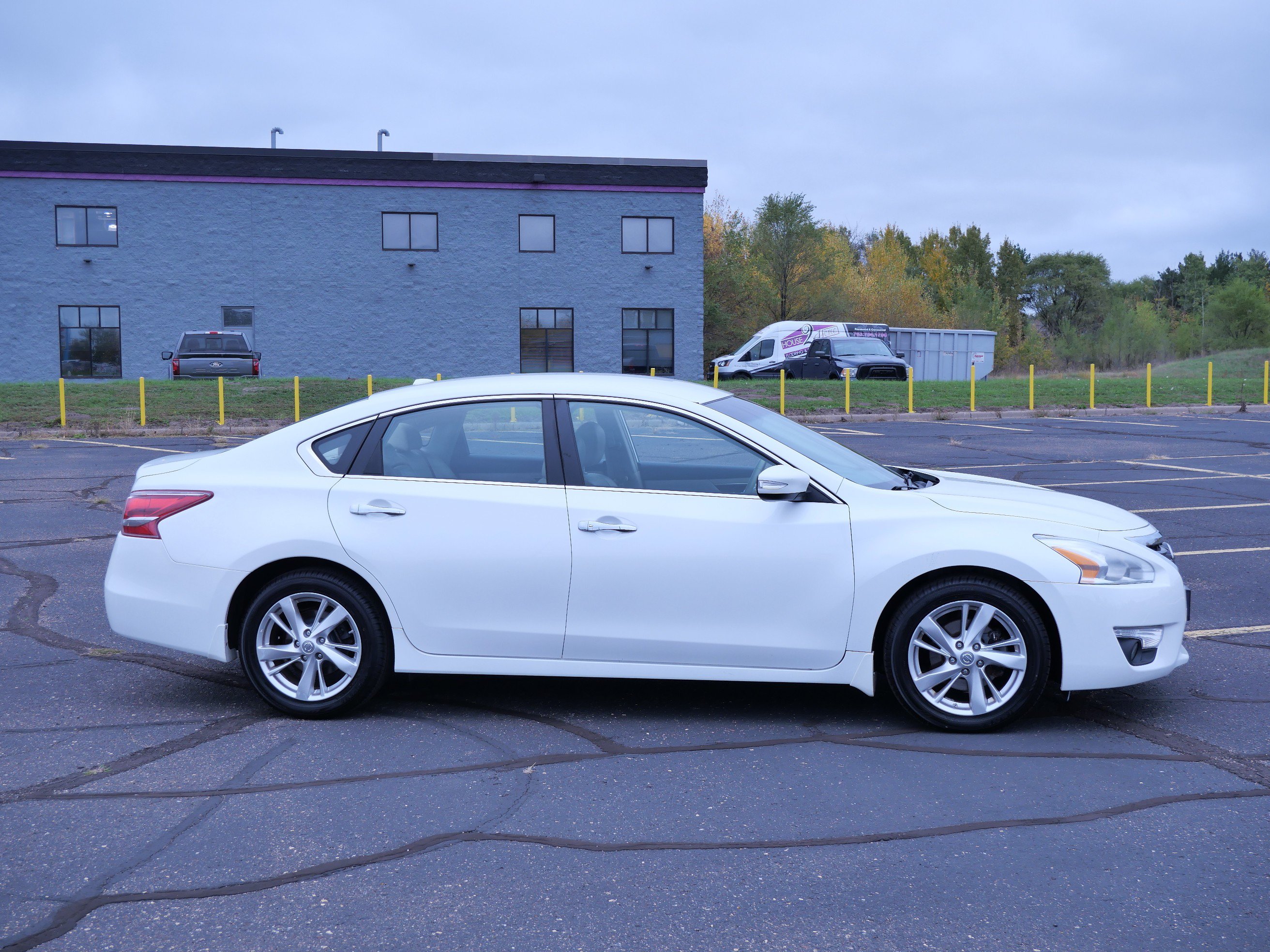 Used 2013 Nissan Altima 2.5 SL Sedan