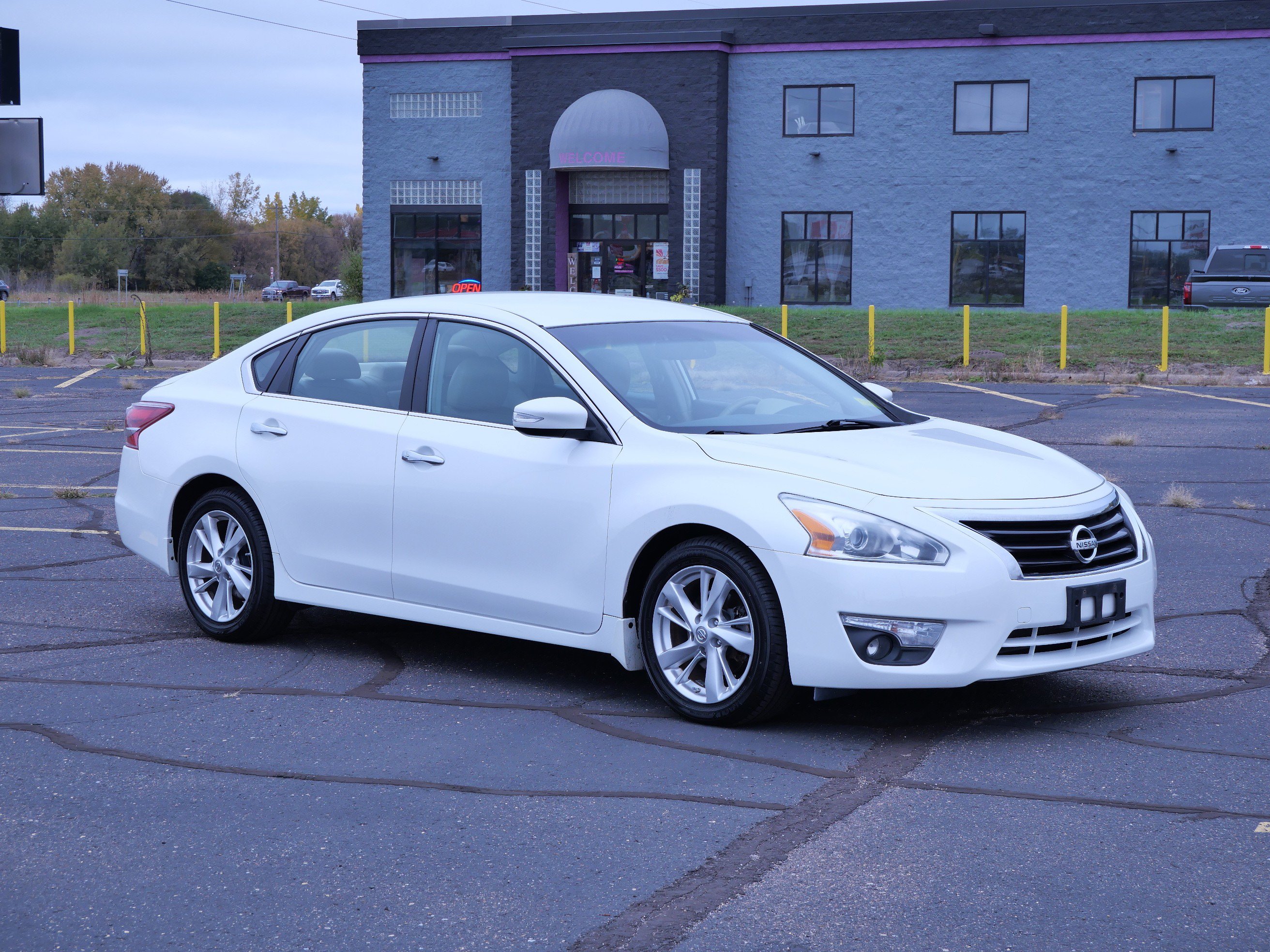 Used 2013 Nissan Altima 2.5 SL Sedan