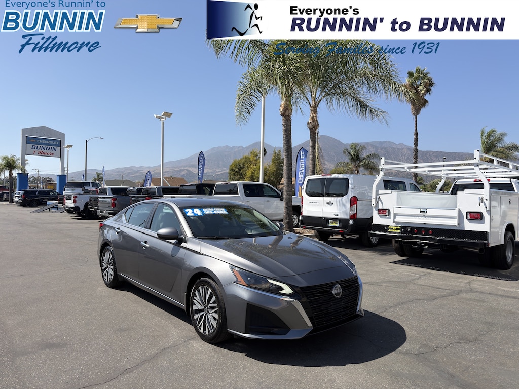 Used 2024 Nissan Altima 2.5 SV