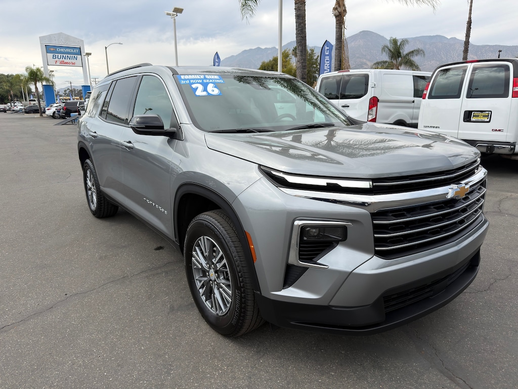 Used 2026 Chevrolet Traverse LT SUV