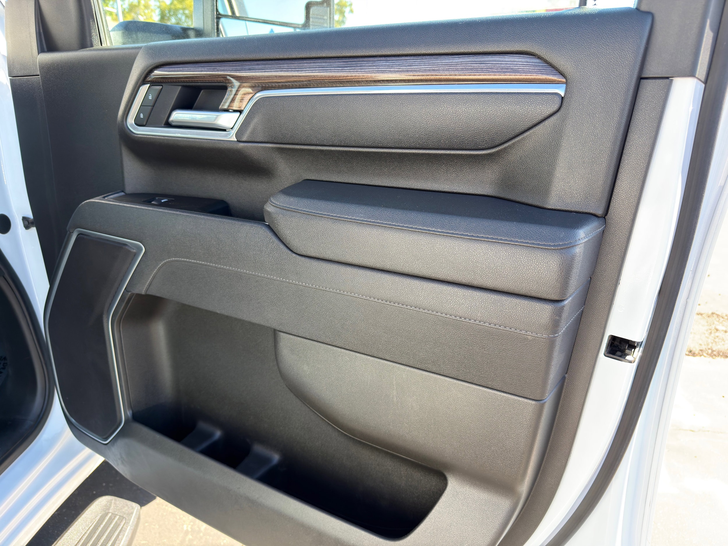 2025 Chevrolet Silverado 2500HD LT - Photo 11