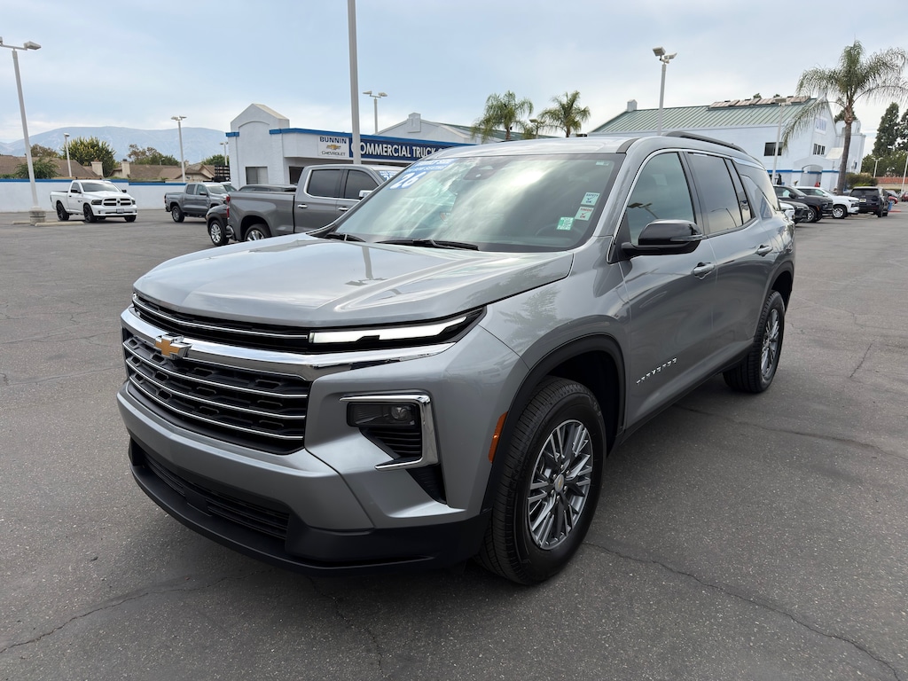 Used 2026 Chevrolet Traverse LT SUV