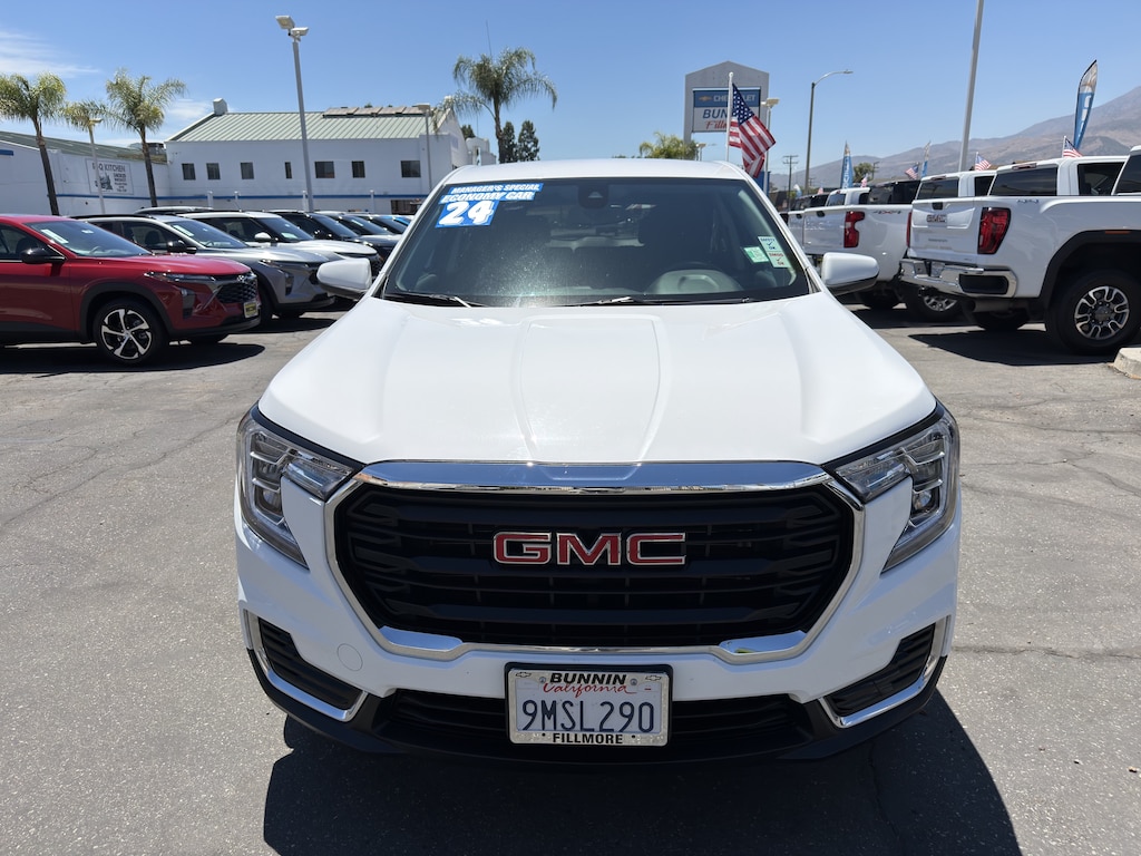 Used 2024 GMC Terrain SLE SUV