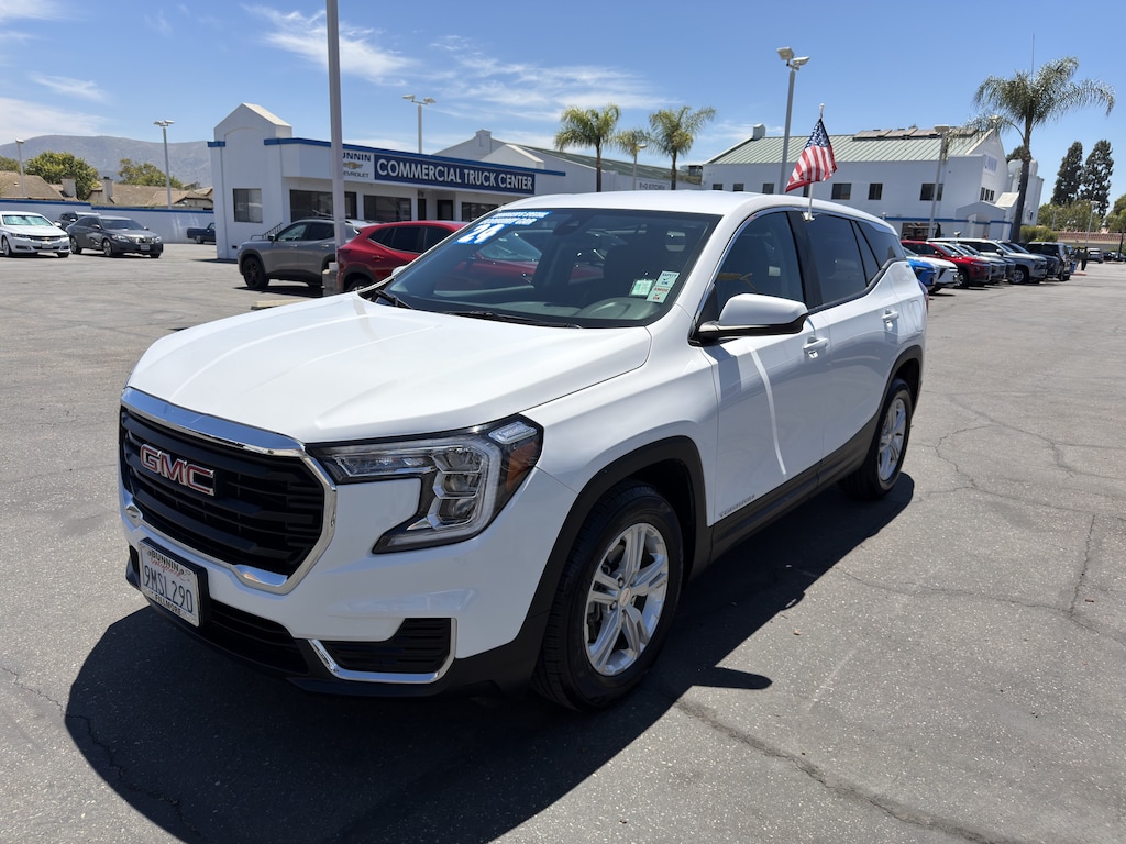 Used 2024 GMC Terrain SLE SUV