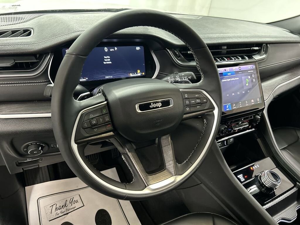 Used 2025 Jeep Grand Cherokee L Limited 4x4 SUV