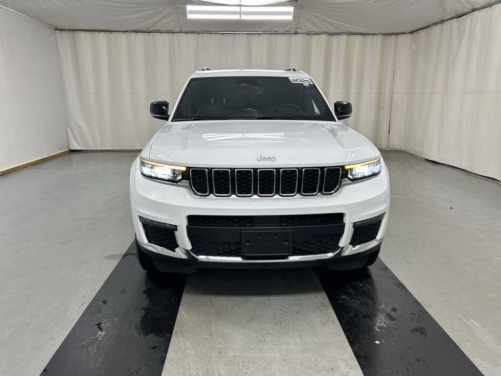 Used 2025 Jeep Grand Cherokee L Limited 4x4 SUV