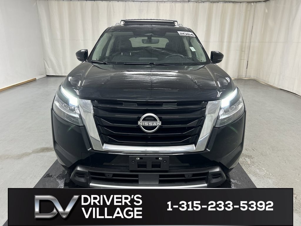 Used 2024 Nissan Pathfinder SL 4WD SUV