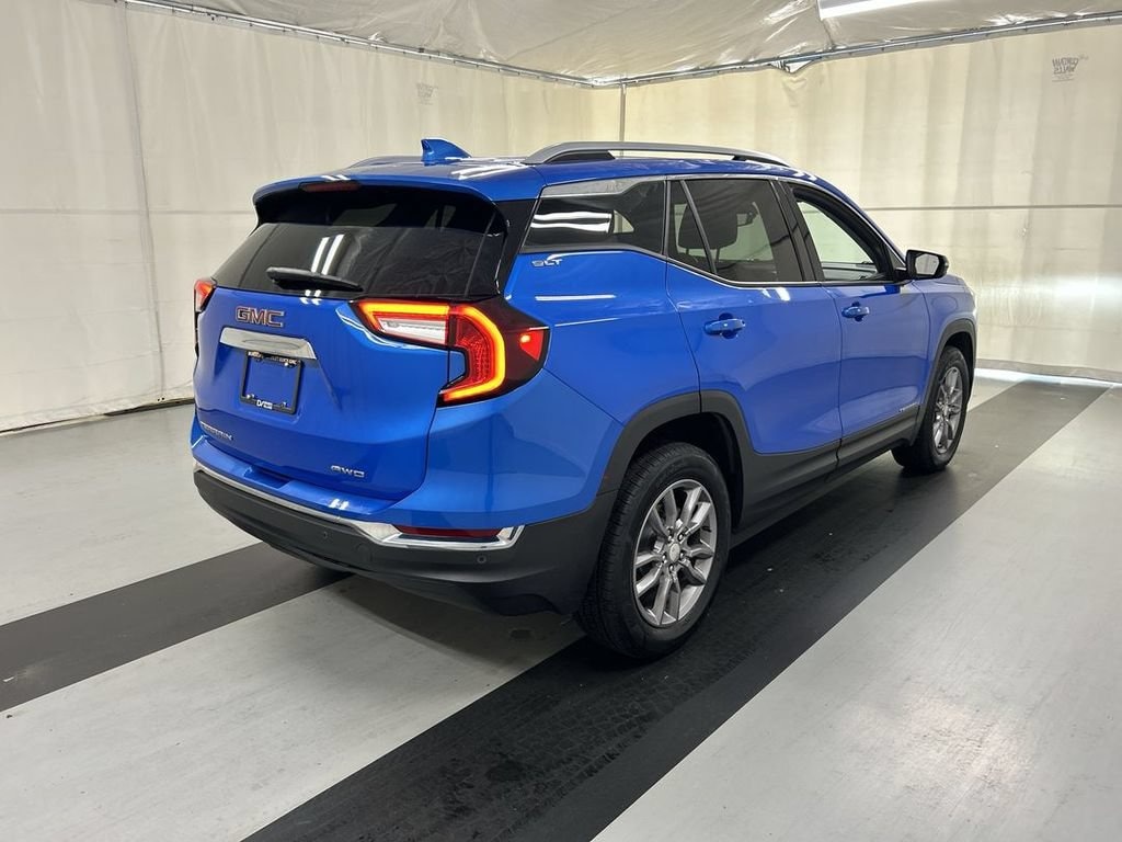 Used 2024 GMC Terrain SLT SUV