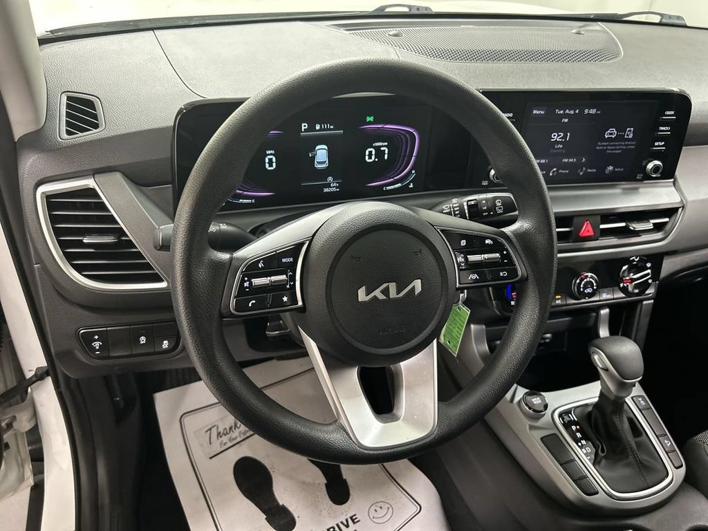 Used 2024 Kia Seltos LX SUV