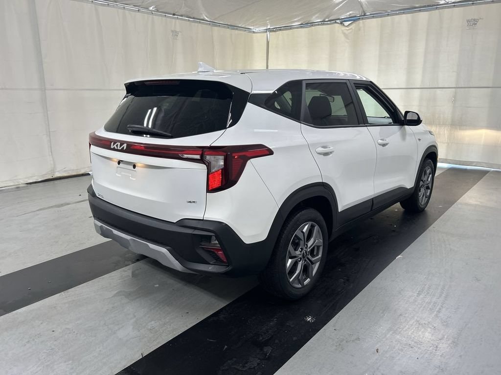 Used 2024 Kia Seltos LX SUV