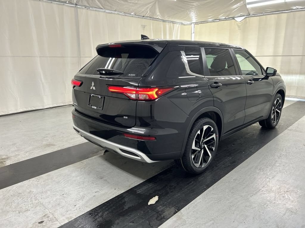 Used 2023 Mitsubishi Outlander SE SUV