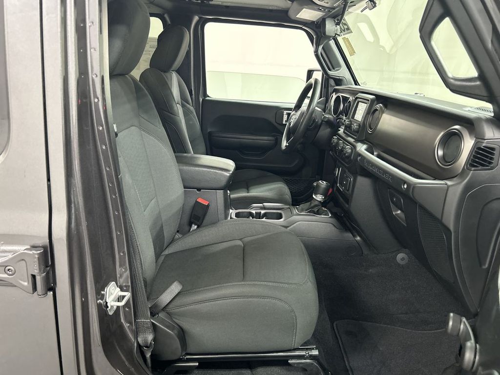 2021 Jeep Wrangler Unlimited Sport - Photo 22