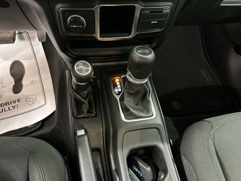2021 Jeep Wrangler Unlimited Sport - Photo 17