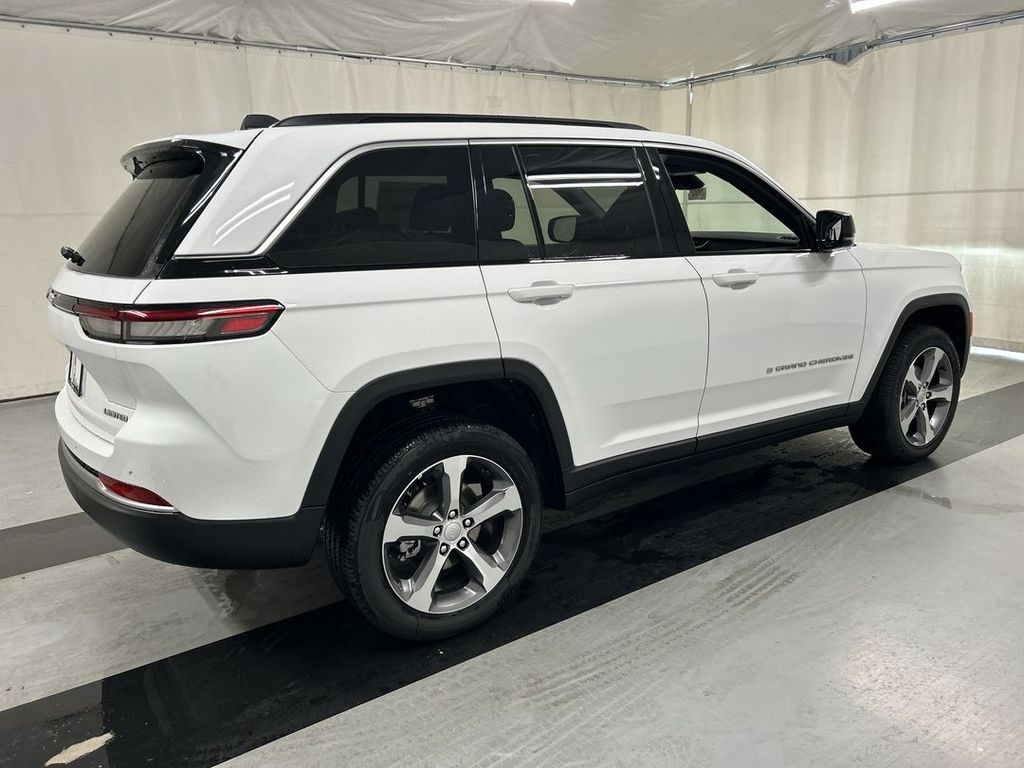 New 2026 Jeep Grand Cherokee LIMITED 4X4 Sport Utility