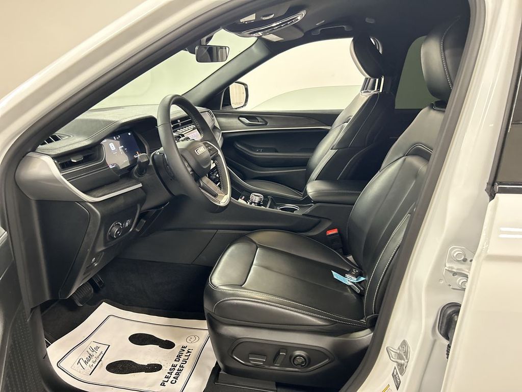 2025 Jeep Grand Cherokee L Limited - Photo 9