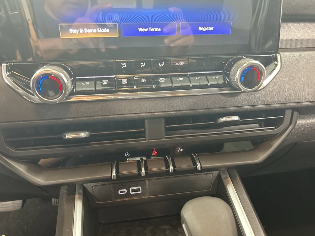 2026 Chevrolet Colorado Trail Boss - Photo 18