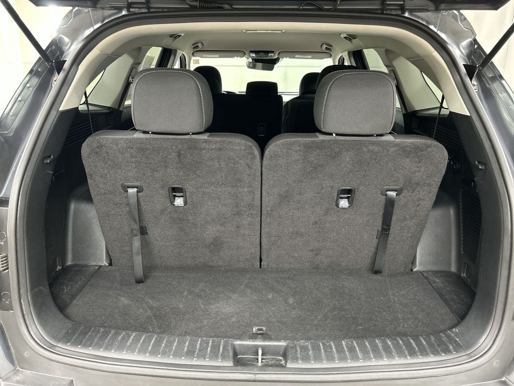 2023 Kia Sorento LX - Photo 22
