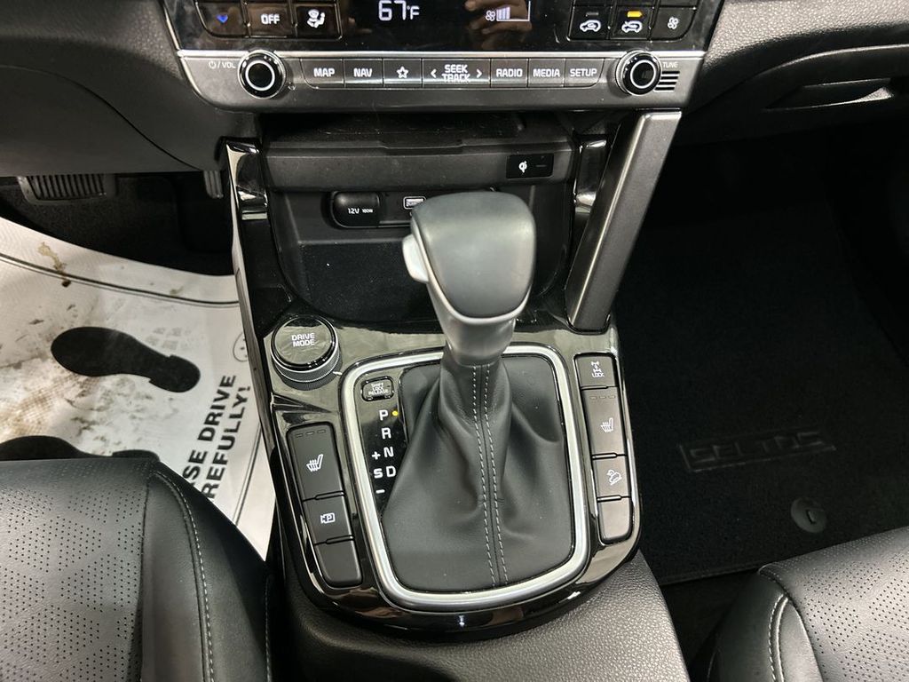 2024 Kia Seltos EX - Photo 18