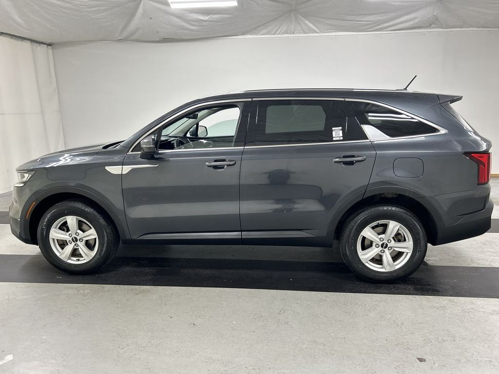 2023 Kia Sorento LX - Photo 6