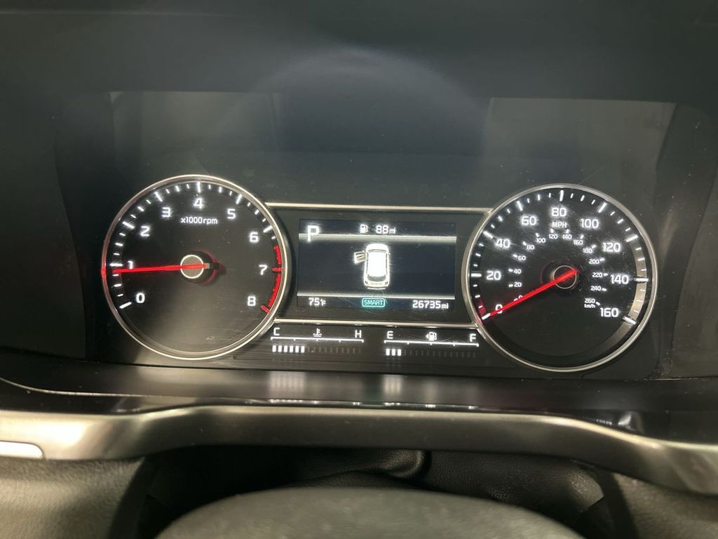 2023 Kia Sorento LX - Photo 13