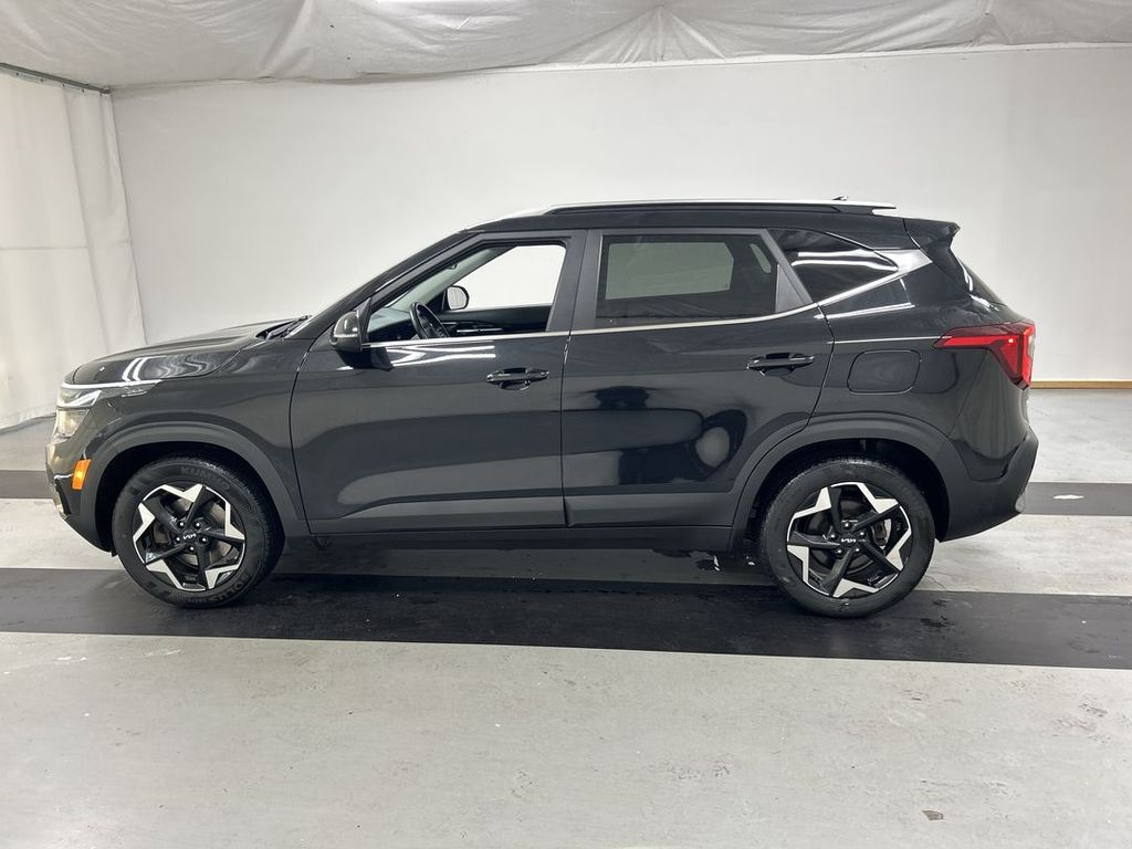 2024 Kia Seltos EX - Photo 6