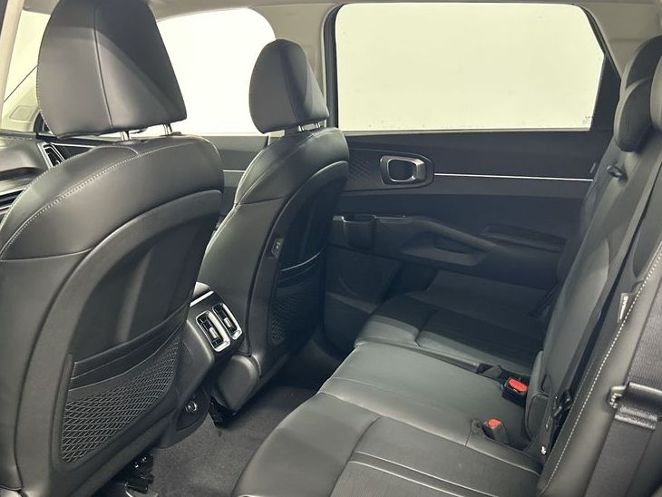 2026 Kia Sorento S - Photo 19