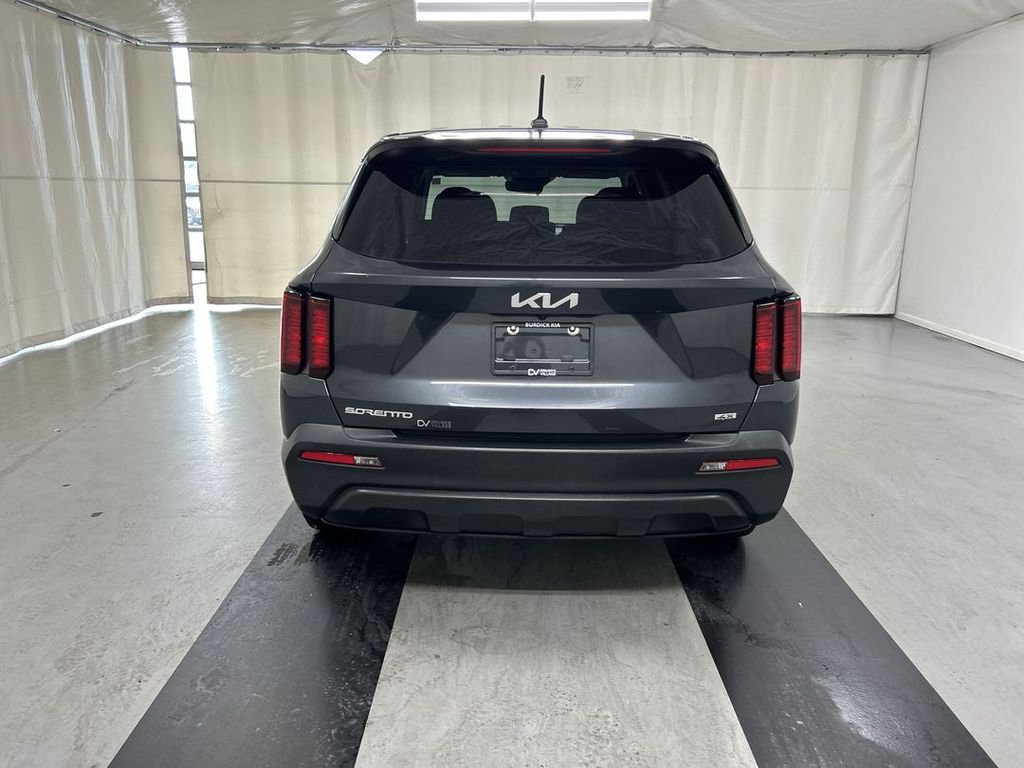 2023 Kia Sorento LX - Photo 21
