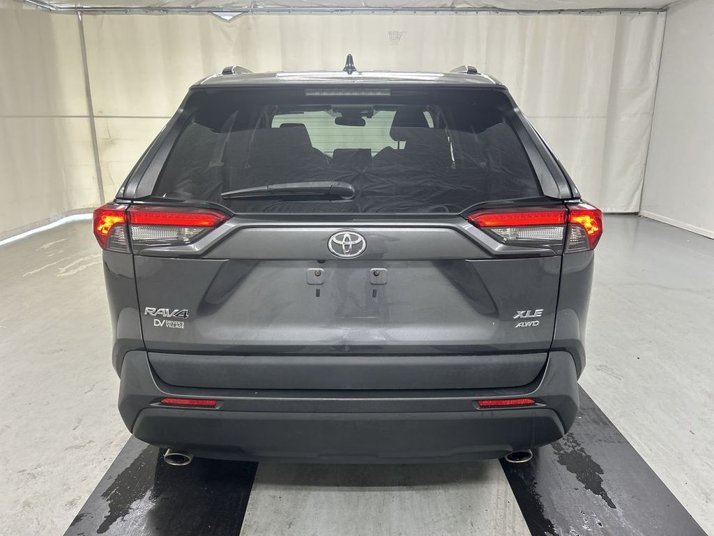 2019 Toyota RAV4 XLE - Photo 21